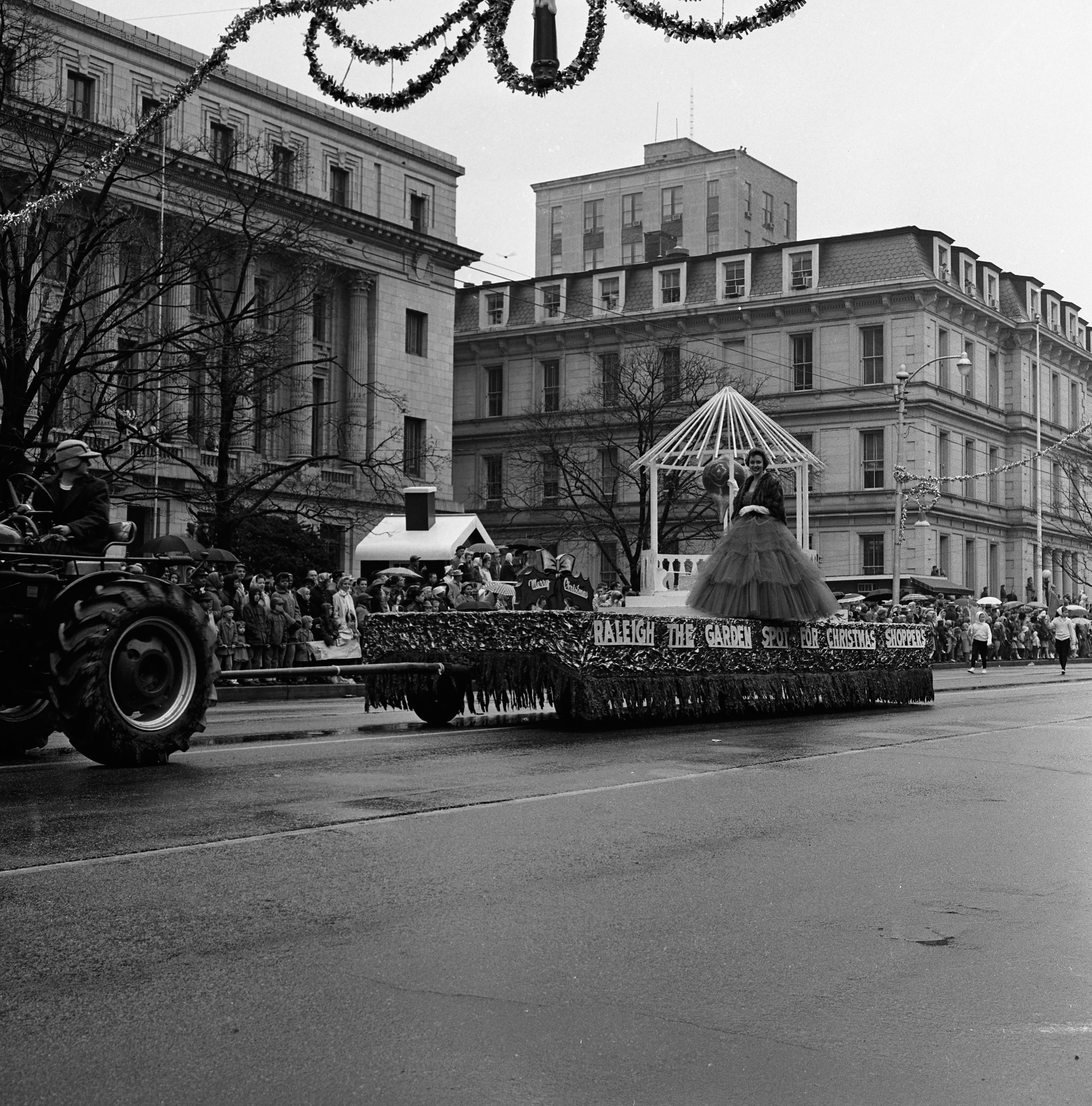 Raleigh Christmas Parade in 1959