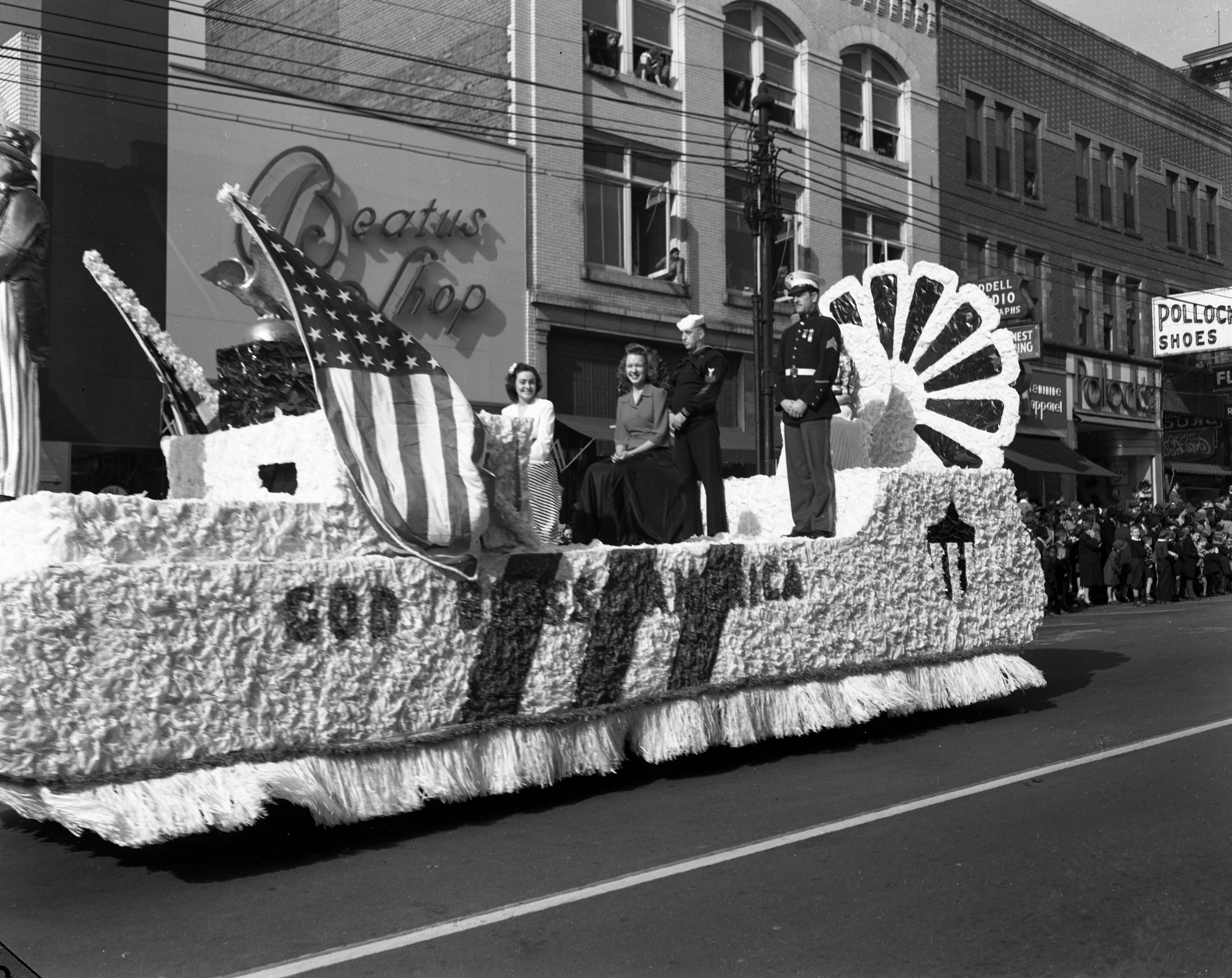 Raleigh Christmas Parade undated