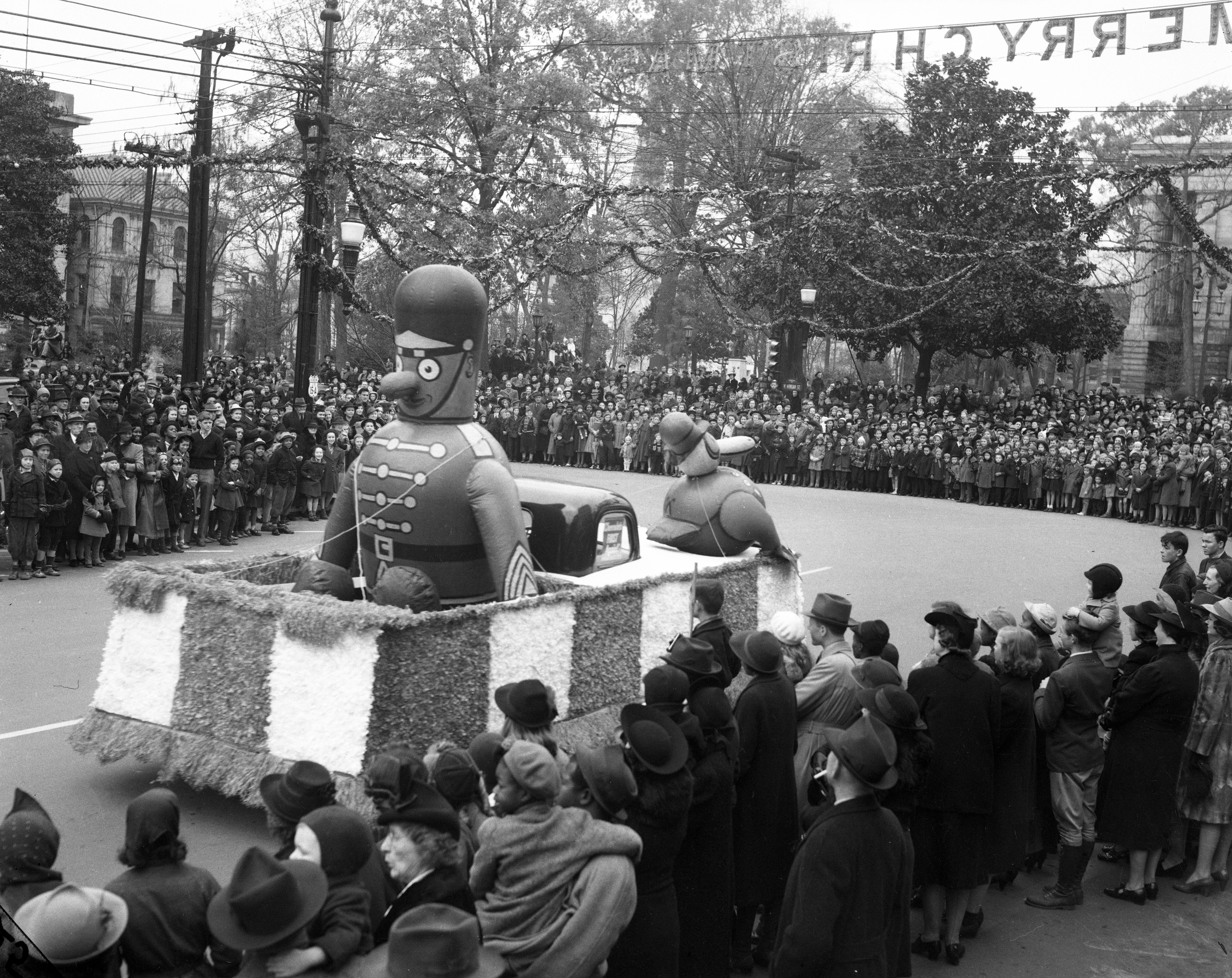 Raleigh Christmas Parade undated